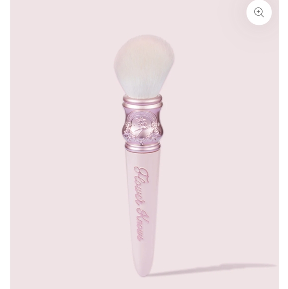 BNIB Flower Knows Blush Brush - Midsummer Fairytales - Pink Vanilla - Picture 2 of 2